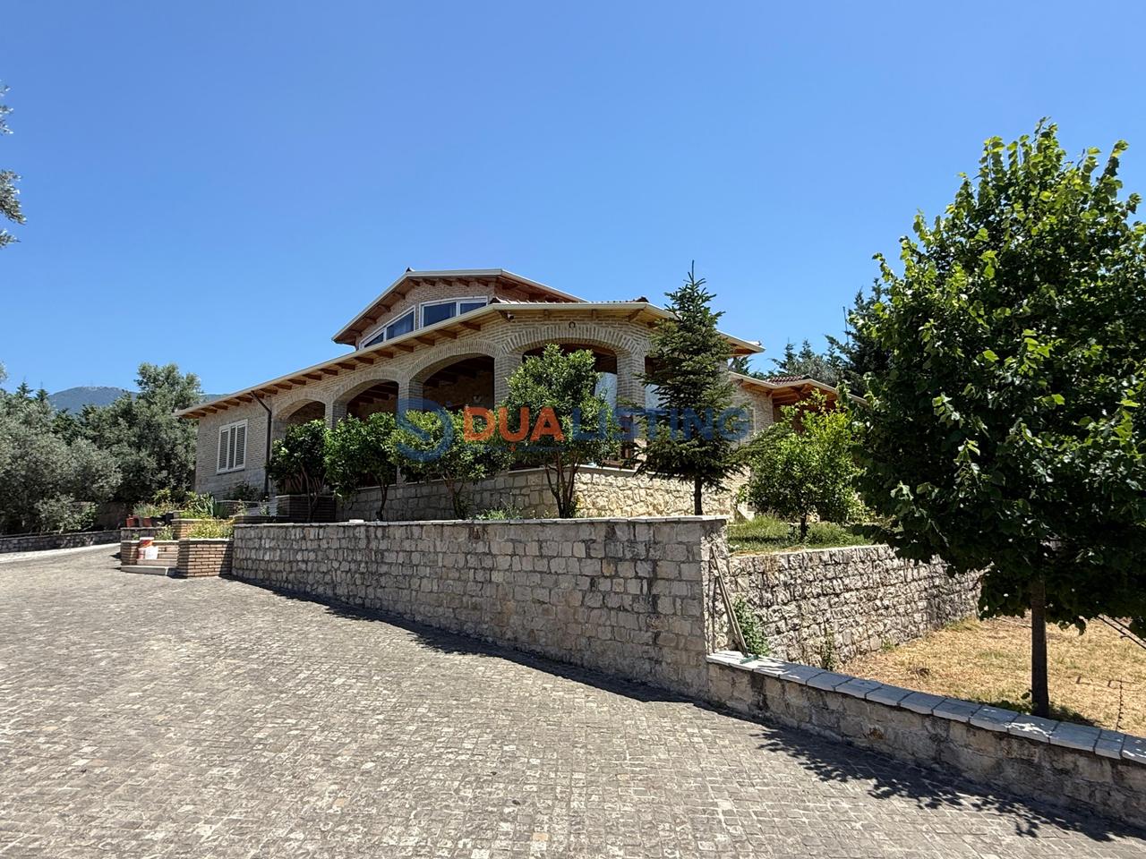 🏡 Jepet me Qira Super Vilë Individuale 🌿
📍 Farkë e Madhe, Tiranë