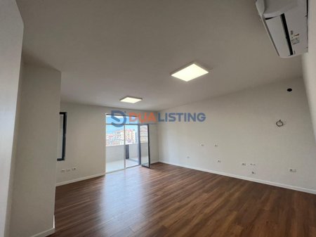 Ufficio in affitto nel cuore di Tirana!

📍 Toptani – di fronte al Parlamento