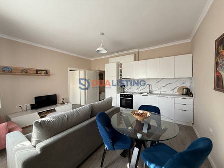 Affittiamo appartamento 1+1 a Garda vicino alla Tirana Bank!