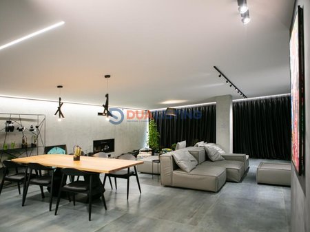 PENTHOUSE LUKSOZ PËR SHITJE – LIQENI I THATË