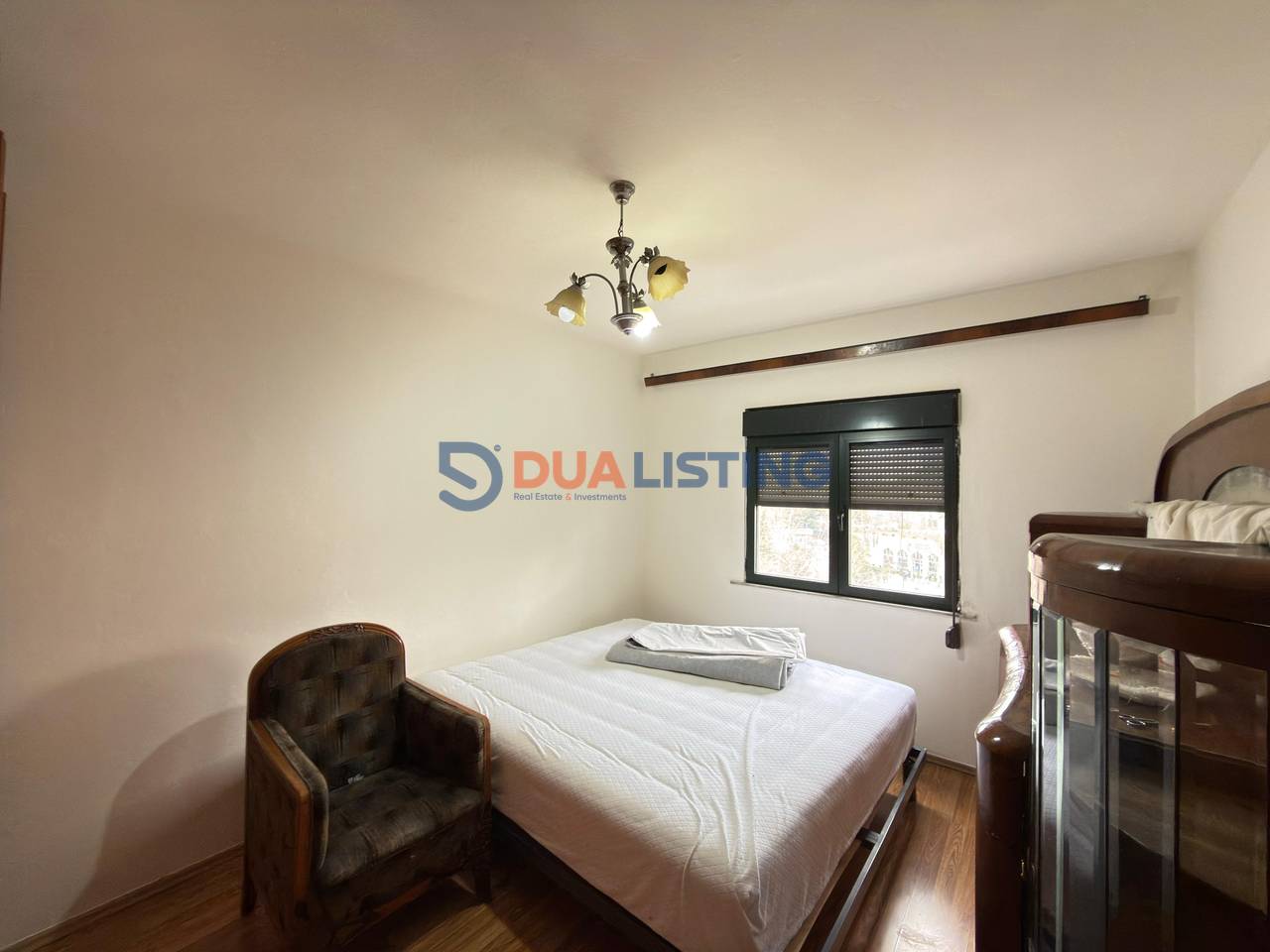 VENDESI APPARTAMENTO 2+1 CON VISTA LIBERA IN VIA ELBASANI!!