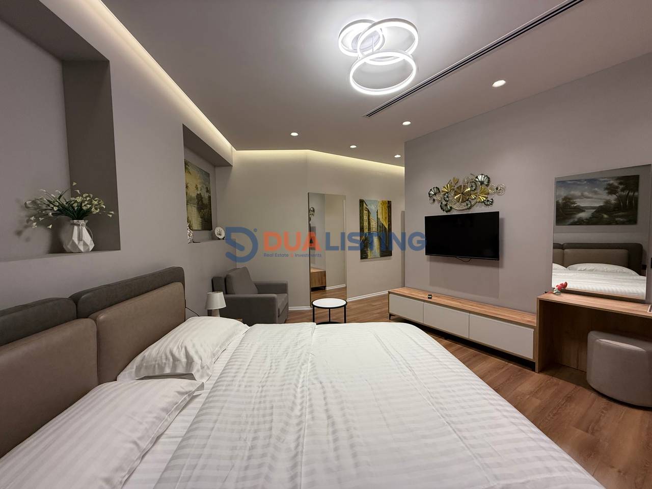 SHESIM 4 STUDIO TE INVESTUARA + POST PARKIMI PRANE QENDRES!