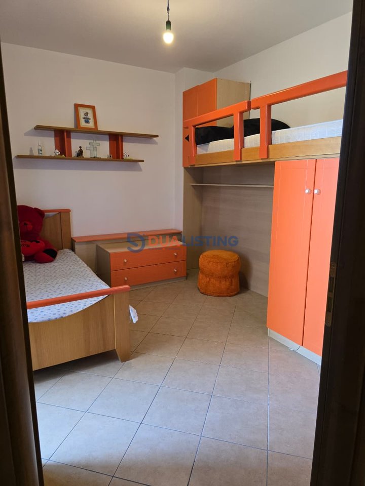 Apartment me qira 2+1+1+2 ballkone, Kompleksi "Garden Cyti", Kthesa Kamzës!