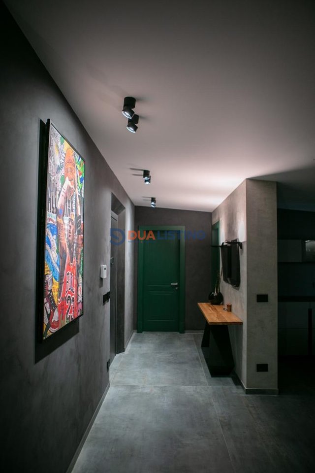 Penthouse 2+1+3 per qira ,Liqeni i thate!