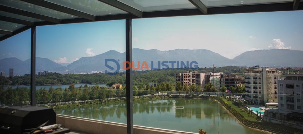 LUXURIOUS PENTHOUSE FOR SALE – DRY LAKE