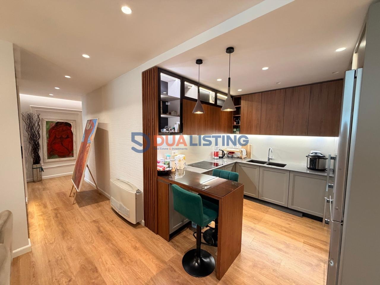 Vendesi 3+1+2 vicino allo Stadio Air Albania – Investimento Moderno ed Elitario!