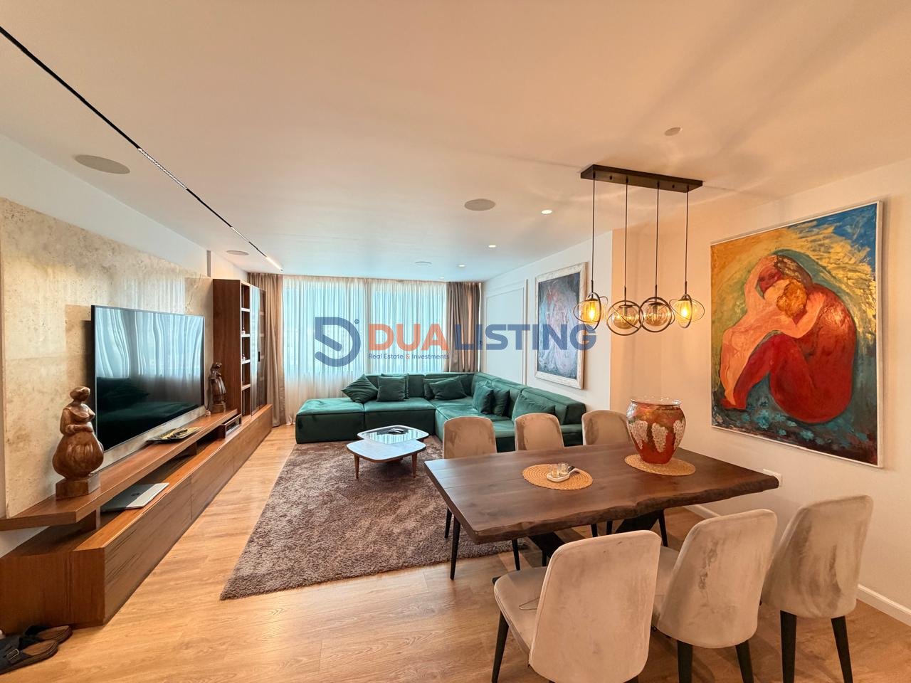 Vendesi 3+1+2 vicino allo Stadio Air Albania – Investimento Moderno ed Elitario!