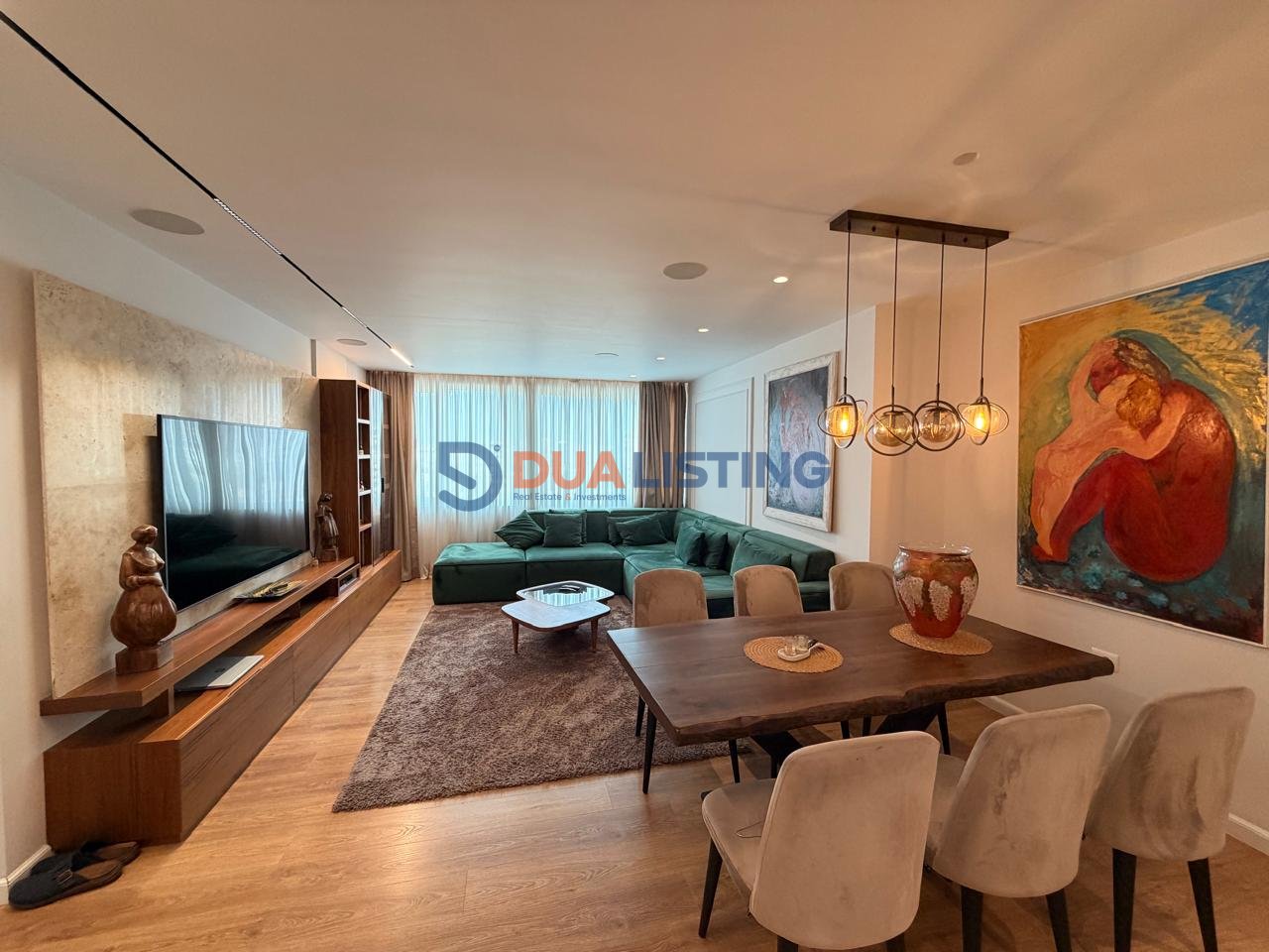 Vendesi 3+1+2 vicino allo Stadio Air Albania – Investimento Moderno ed Elitario!