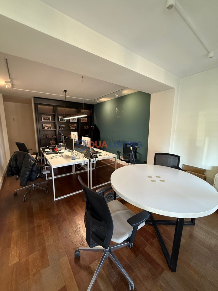 ✨ SHITET APARTAMENT ME VERANDË – BLLOK, TIRANË ✨