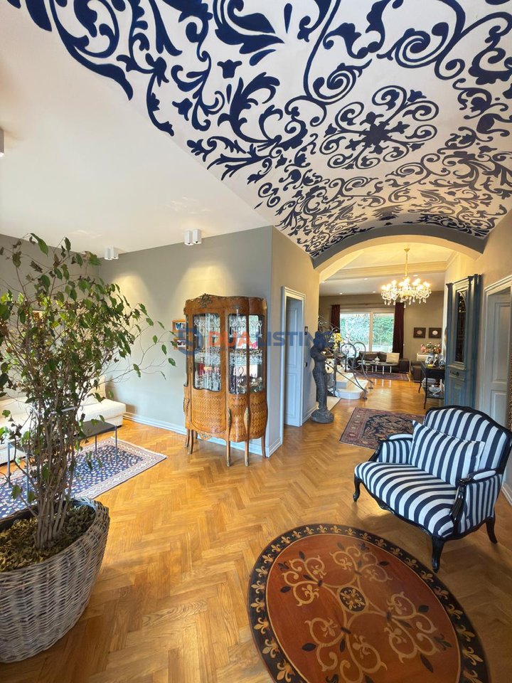 Classic Individual Villa for Sale!!