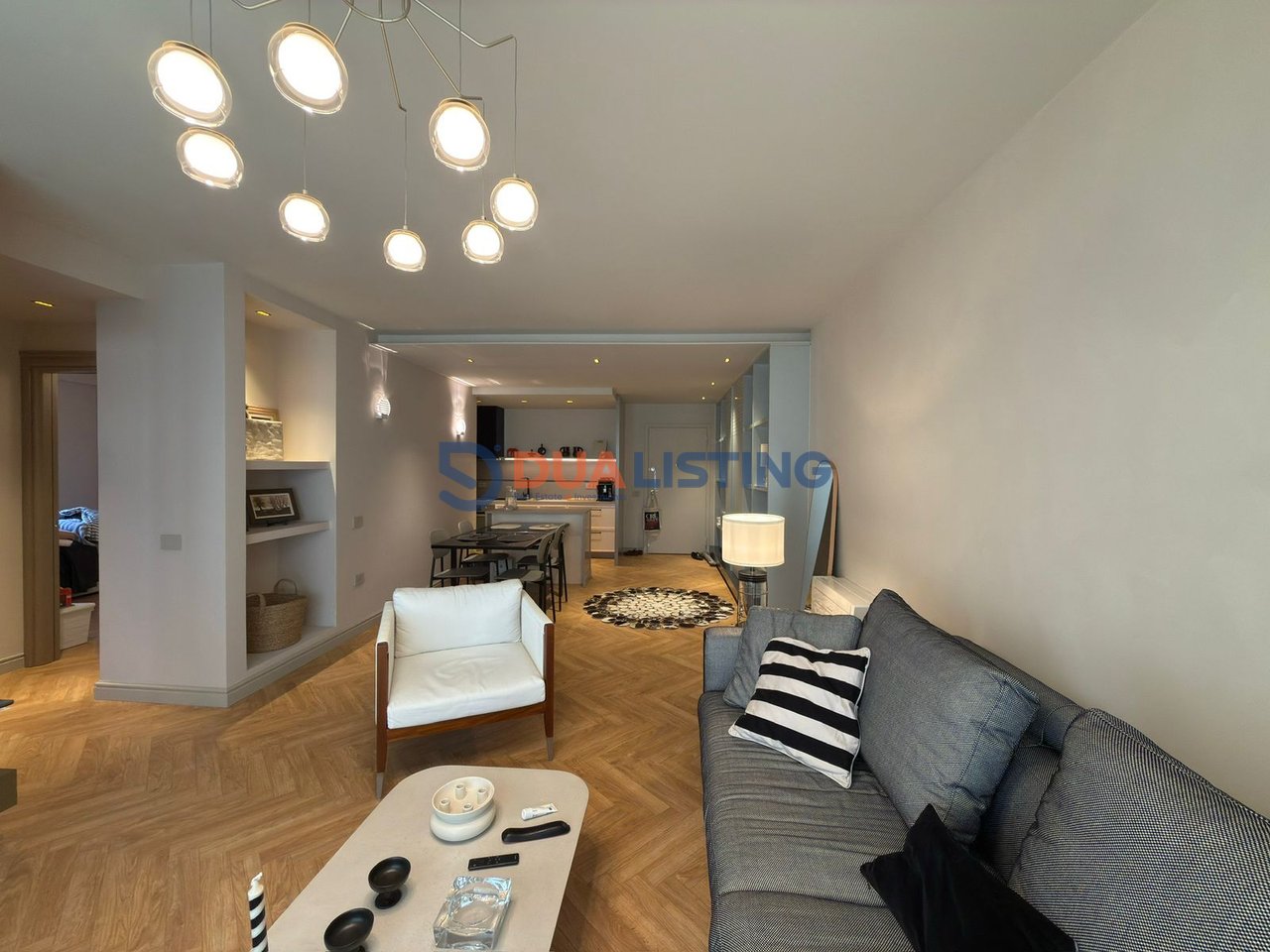 Appartamento moderno 2+1 in vendita Via Elbasani!