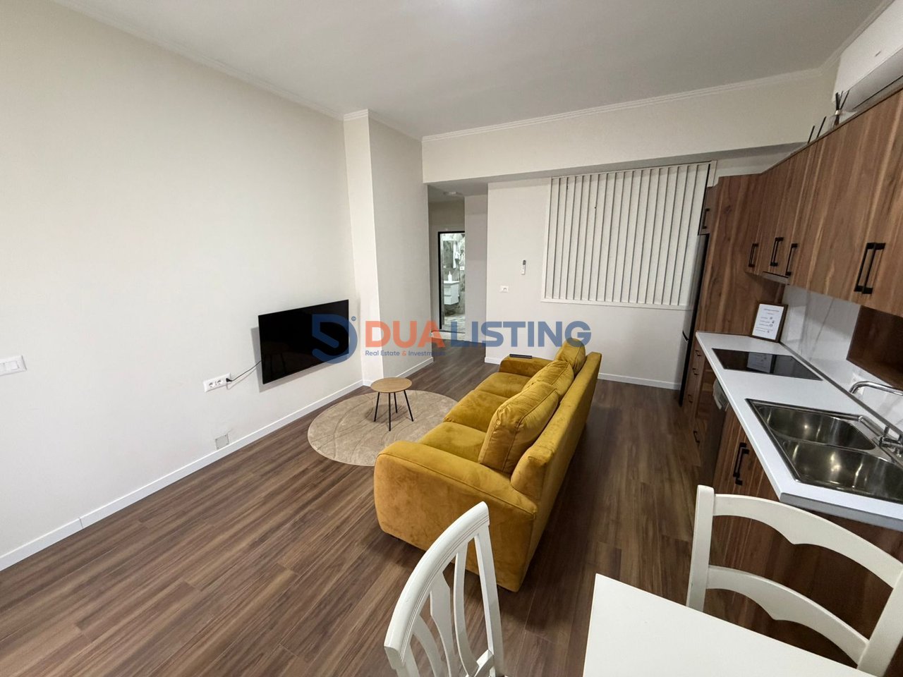 Affittasi appartamento 2+1 con cortile e posto auto vicino allo Zoo!