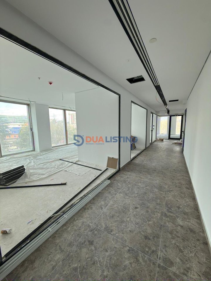 JEPET ME QIRA – KAT EKSKLUZIV PËR FLAGSHIP / ZYRA ELITARE
📍 Downtown Residence, Tiranë