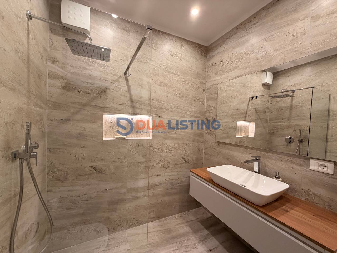 Vendesi Appartamento Moderno 1+1 vicino al Lago Secco!