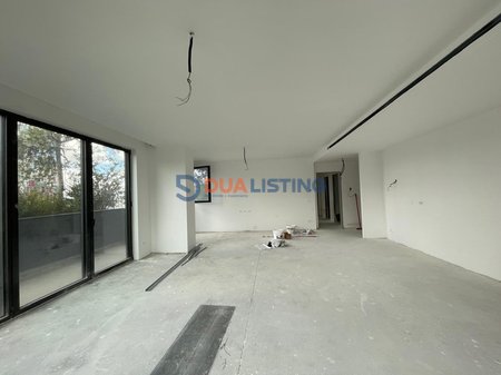 WE OFFER OFFICE SPACE FOR RENT AT VERTICAL FOREST, OPPOSITE AIR ALBANIA STADIUM.