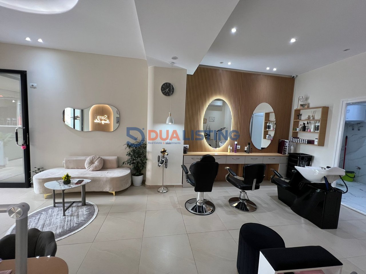 💎✨ SUPER OFERTË – JEPET ME QERA SALLON ESTETIK TEK SQUARE 21✨💎
