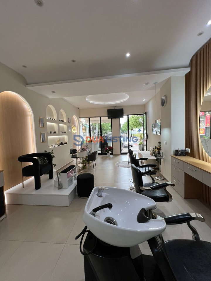 💎✨ SUPER OFERTË – JEPET ME QERA SALLON ESTETIK TEK SQUARE 21✨💎