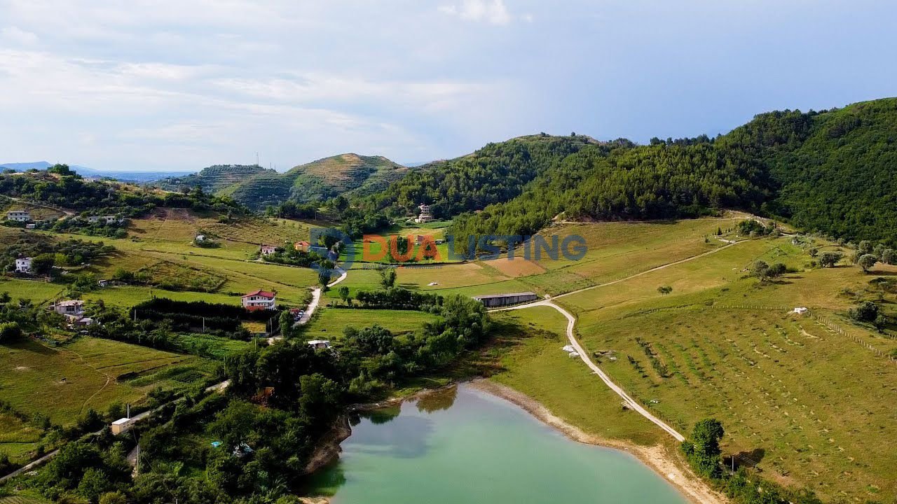 🌿 Land for Sale with a Great Location
📍 Kombinat Lake
