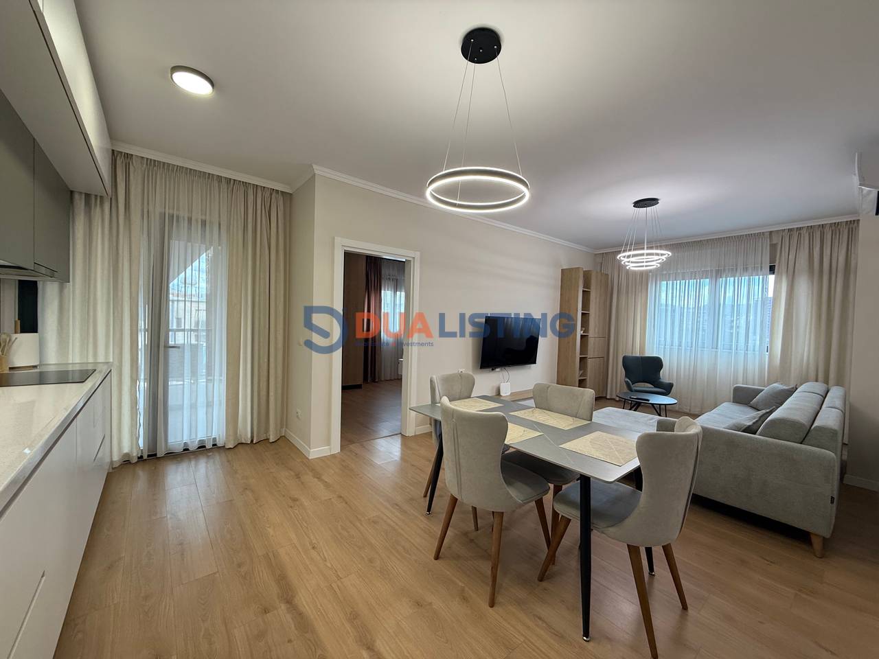 Japim me qira Apartament modern 2+1 tek Rruga e Durrësit pranë Hotel Colosseo!