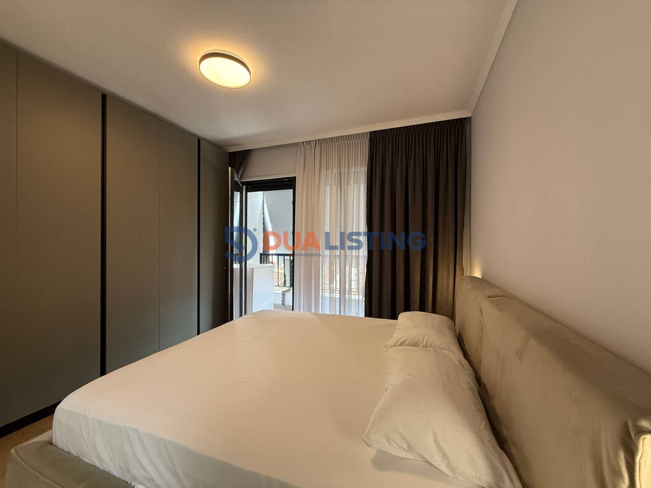 Japim me qira Apartament modern 2+1 tek Rruga e Durrësit pranë Hotel Colosseo!