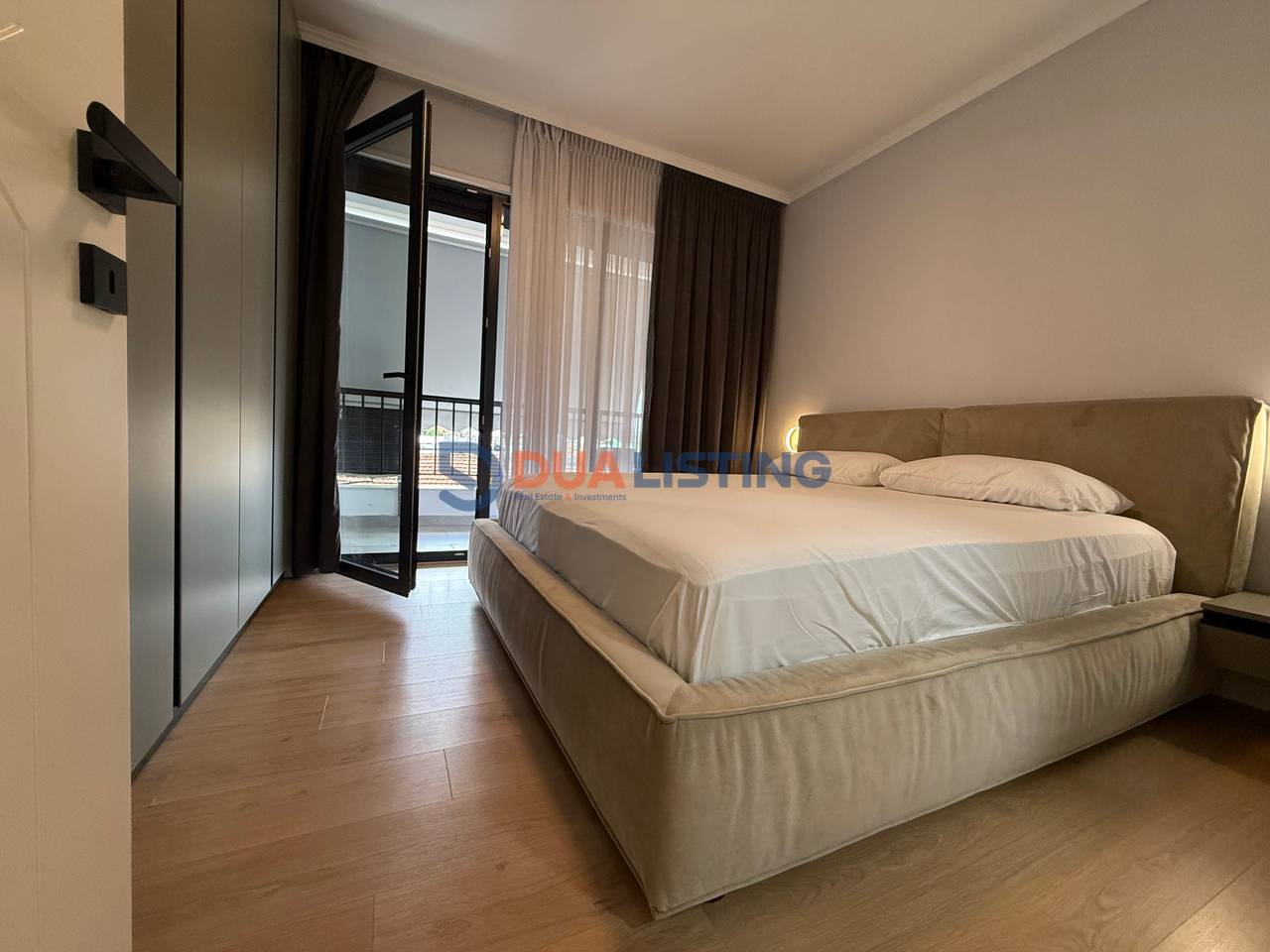 Japim me qira Apartament modern 2+1 tek Rruga e Durrësit pranë Hotel Colosseo!