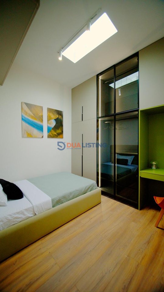 2+1 Apartment for sale Astiri Roundabout!
