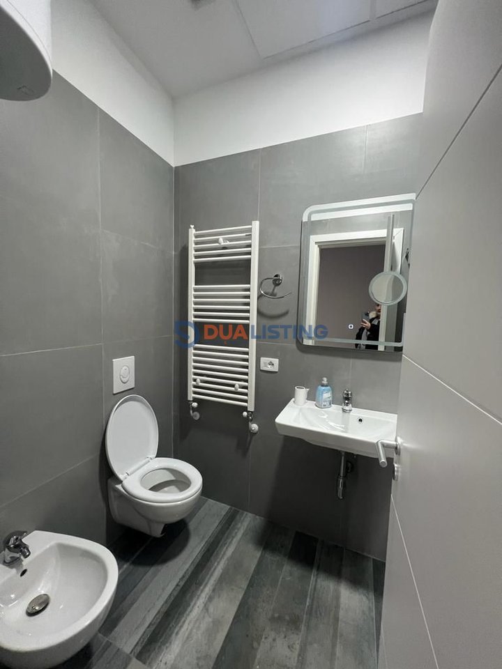 🏡 Appartamento Moderno 2+1+2 a Park Gate – Via Elbasani