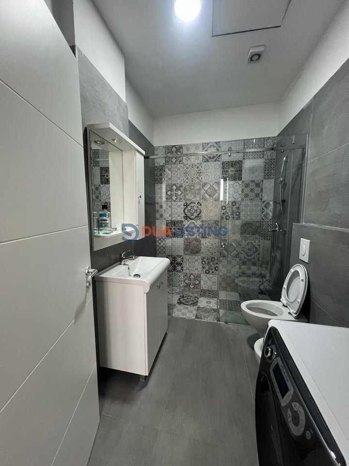 🏡 Appartamento Moderno 2+1+2 a Park Gate – Via Elbasani