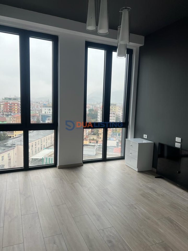 🏡 Appartamento Moderno 2+1+2 a Park Gate – Via Elbasani