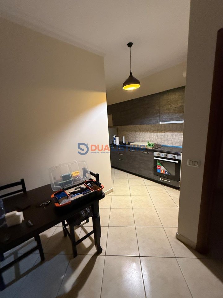 🏡 Apartament 2+1 ne shitje te Rotondo Astirit
📍 Tek Pallati i Big Pjata