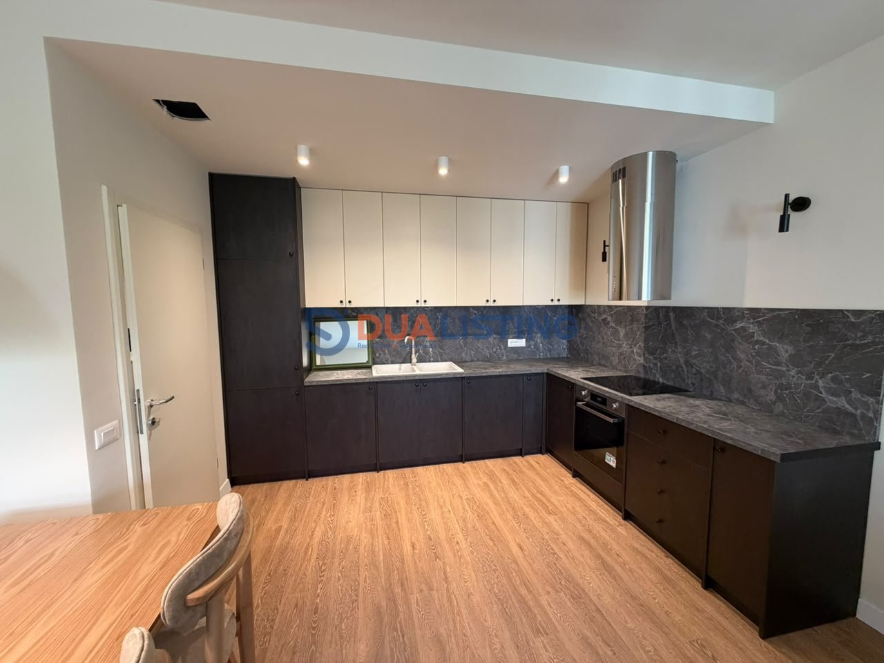 Apartament 2+1 per qira, Liqeni i Thate!
