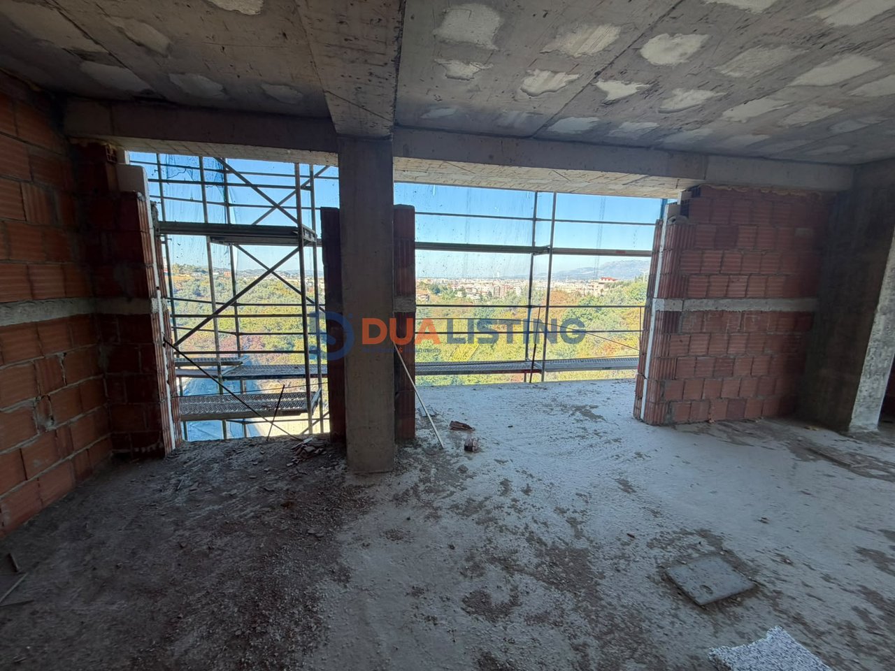 Shitet apartament 2+1+2 ne Kodren e Diellit 2!