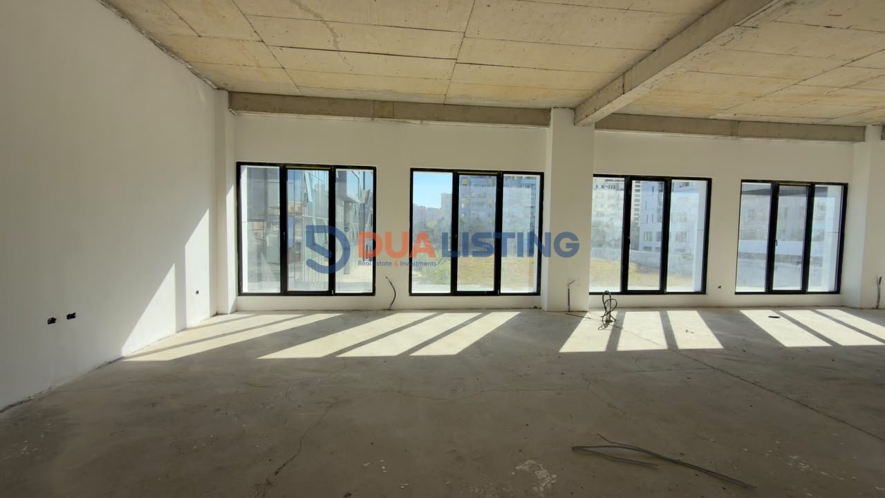 Ambient Premium 1,000 m² për Shitje | Square 21!