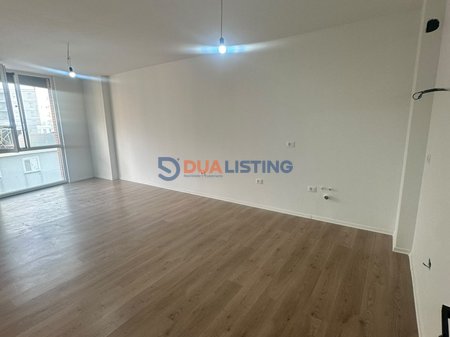 Apartament 2+1+ post parkimi per shitje ne Paskuqan!
