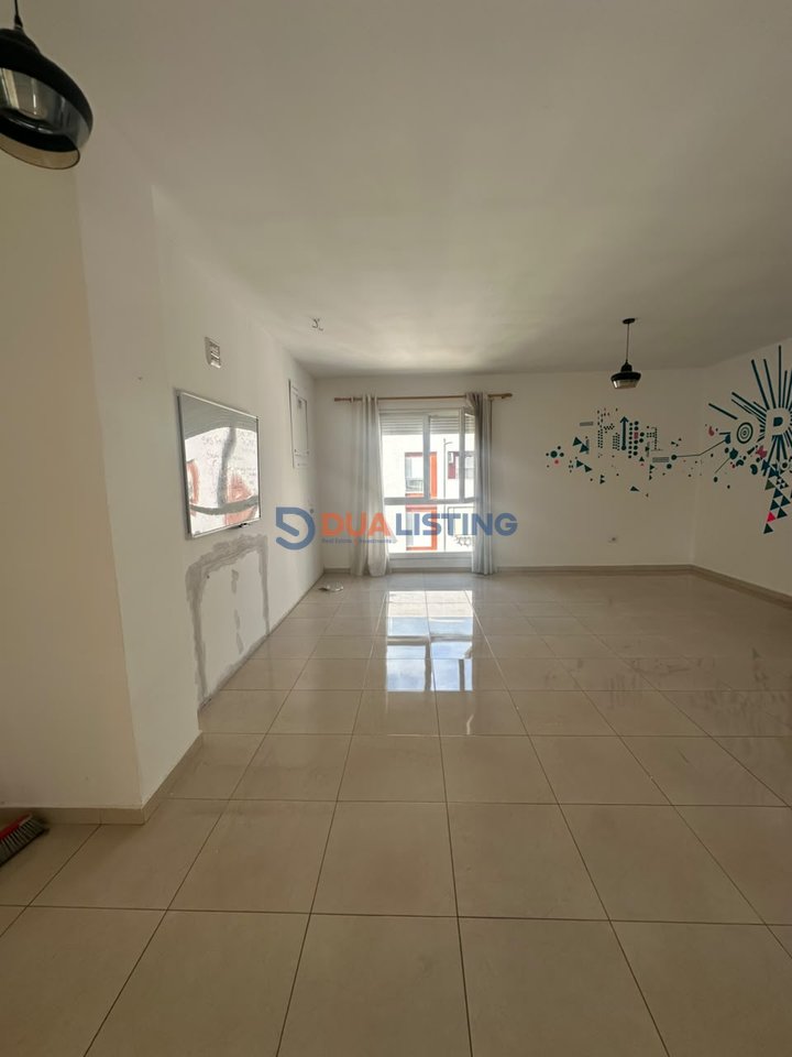 Apartament me sip 140M per qira prane Ish UET!!