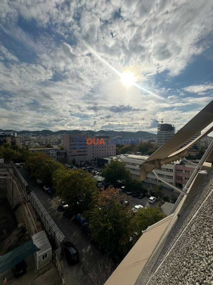 Apartament me sip 140M per qira prane Ish UET!!