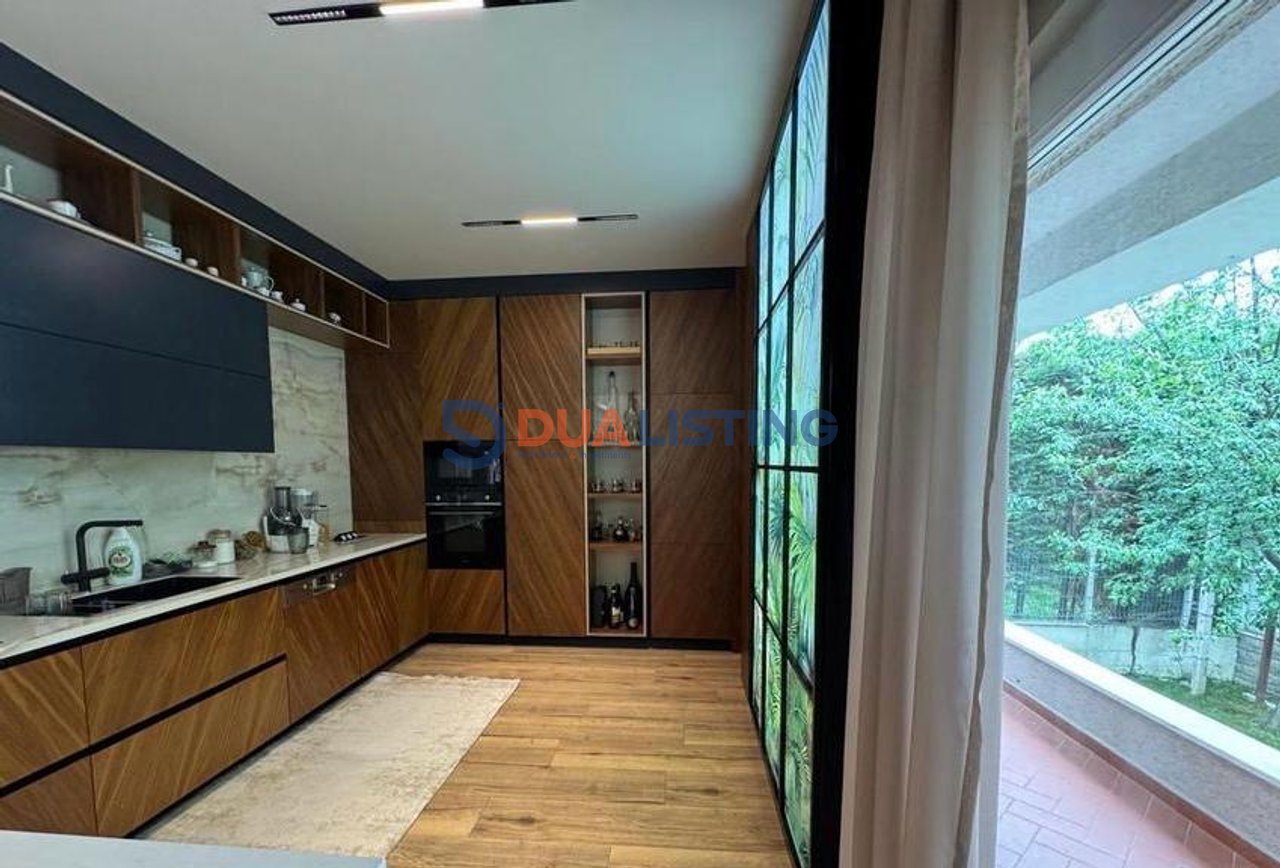 🏡 VILË LUKSOZE ME QIRA – AKACIA RESIDENCE