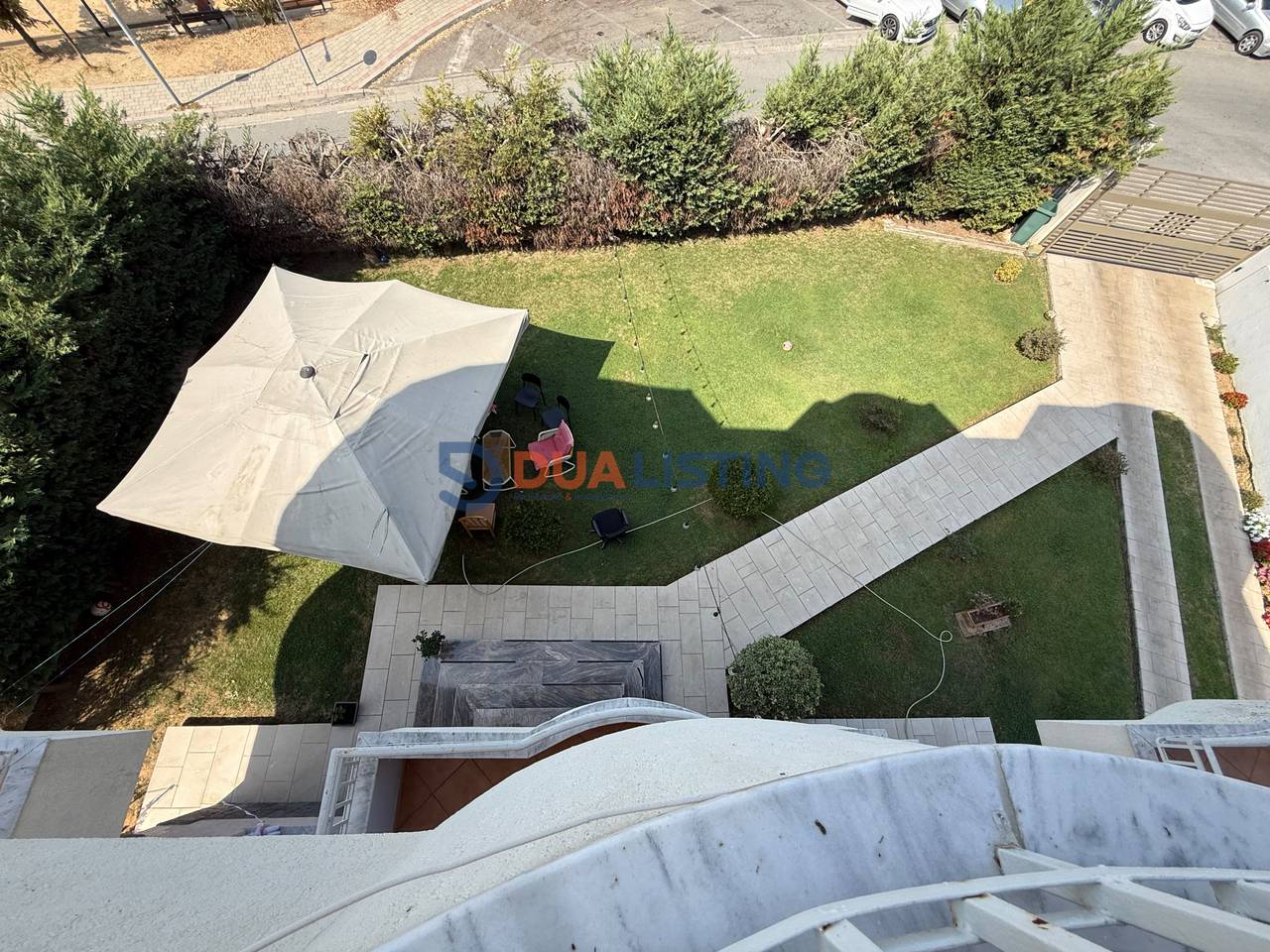 🏡 QERA | APARTAMENT 2+1 + 🅿️ PARKIM
📍 Liqeni Artificial – Pranë Shkollës Wilson