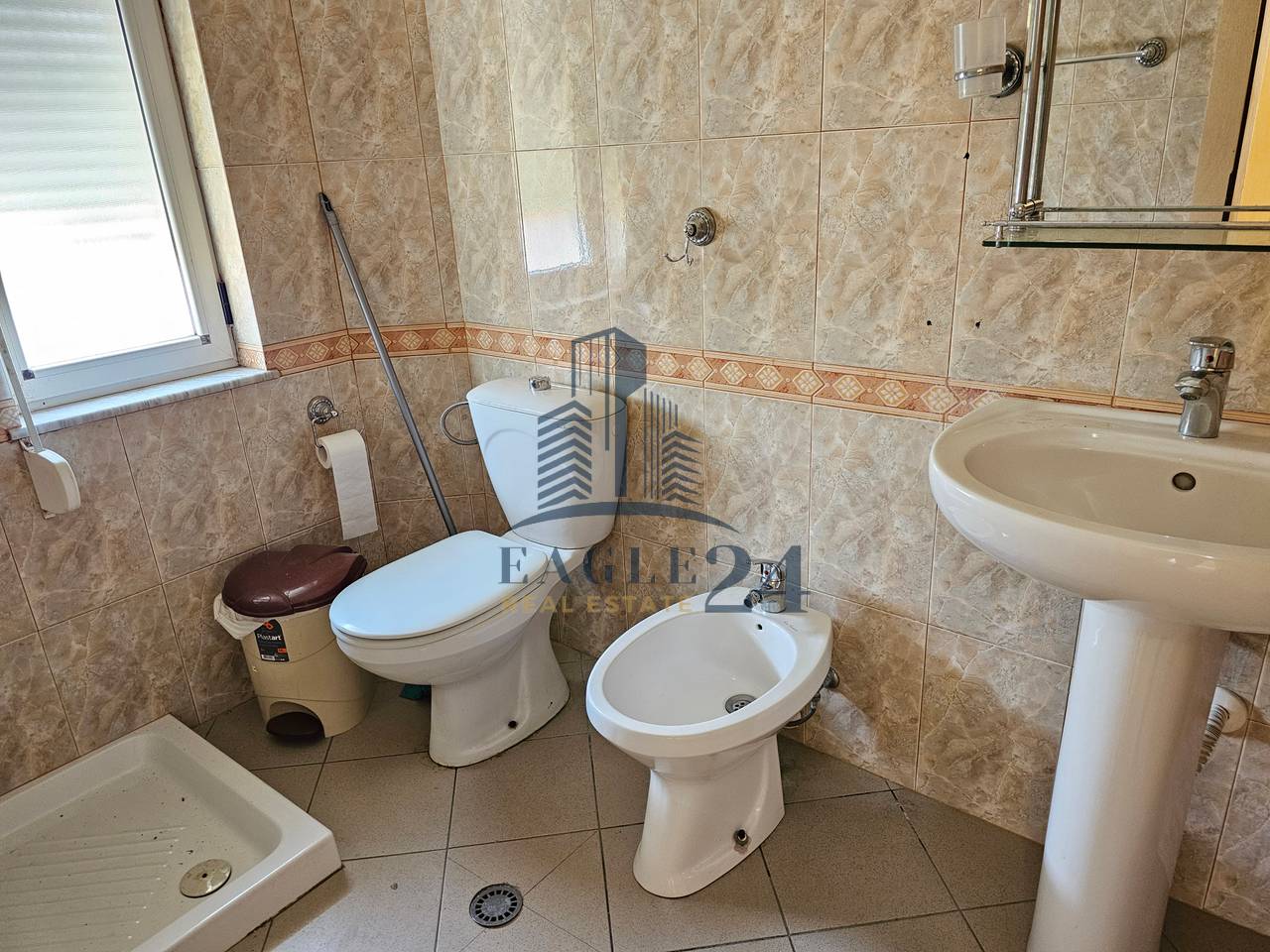 SHITET APARTAMENT 1+1 TEK BRRYLI.