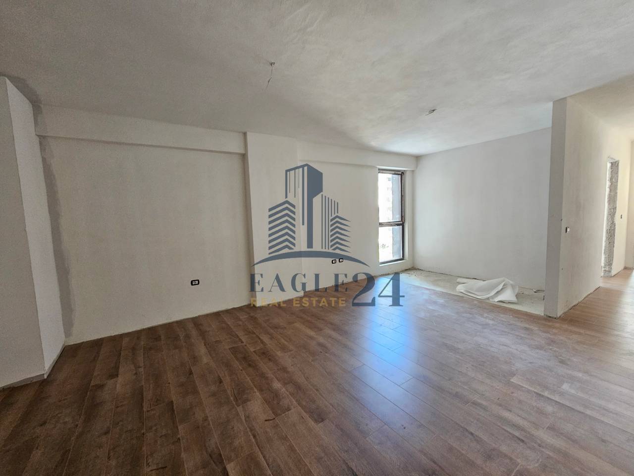 Apartament 2+1 Për Shitje në Ish Fusha e Aviacionit, Tiranë!