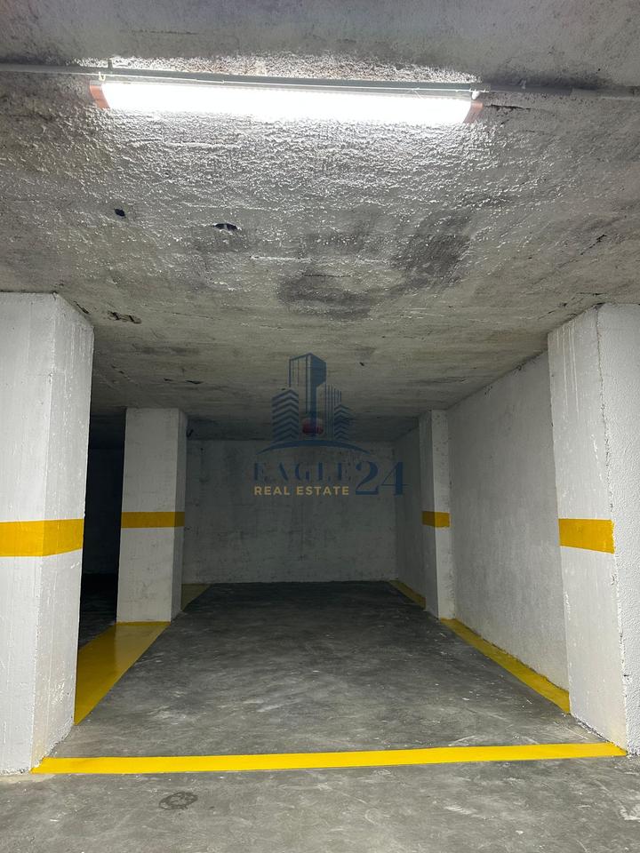 "OKAZION" Shiten 4 Poste parkimi perball Delijorgjit