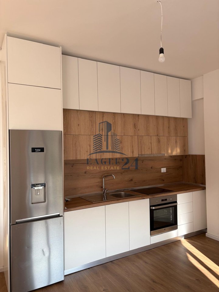 Affittasi appartamento 2+1+2 bagni + 2 balconi + posto auto a Fresk.