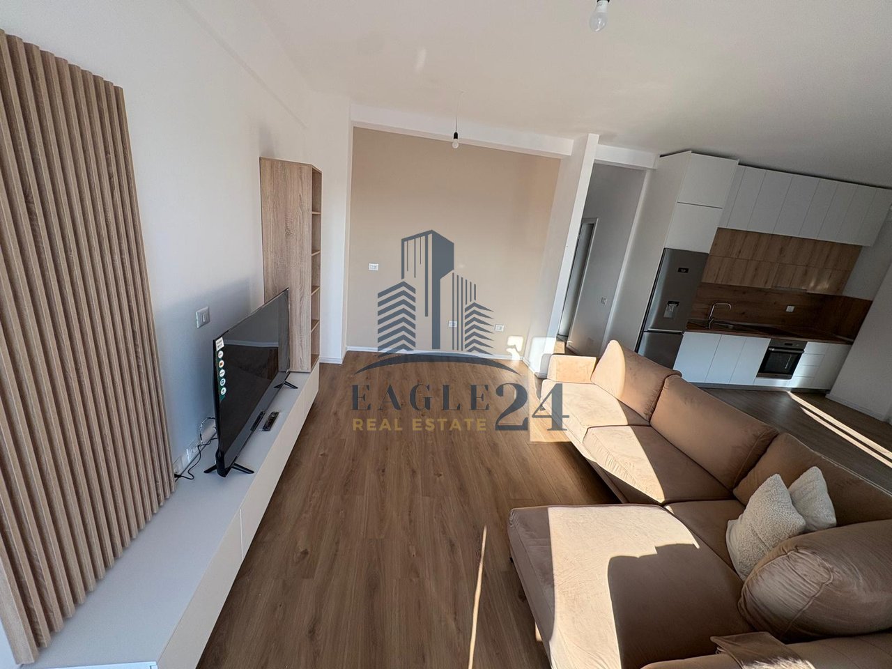 Affittasi appartamento 2+1+2 bagni + 2 balconi + posto auto a Fresk.