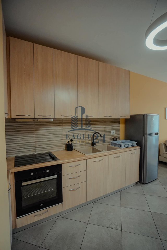 Appartamento 1+1 in Affitto a Ish Stacioni i Trenit, Tirana - 600€ | 75 m²