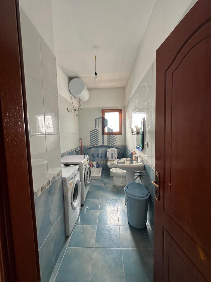 Apartament 2+1 Me Qira në Ish Parku + Parkim !