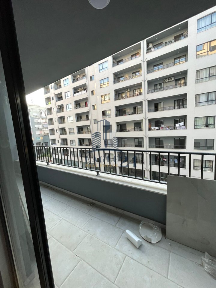 Shitet Apartament 2+1 në Kamëz – Rreth Rrotullimi i Ullirit