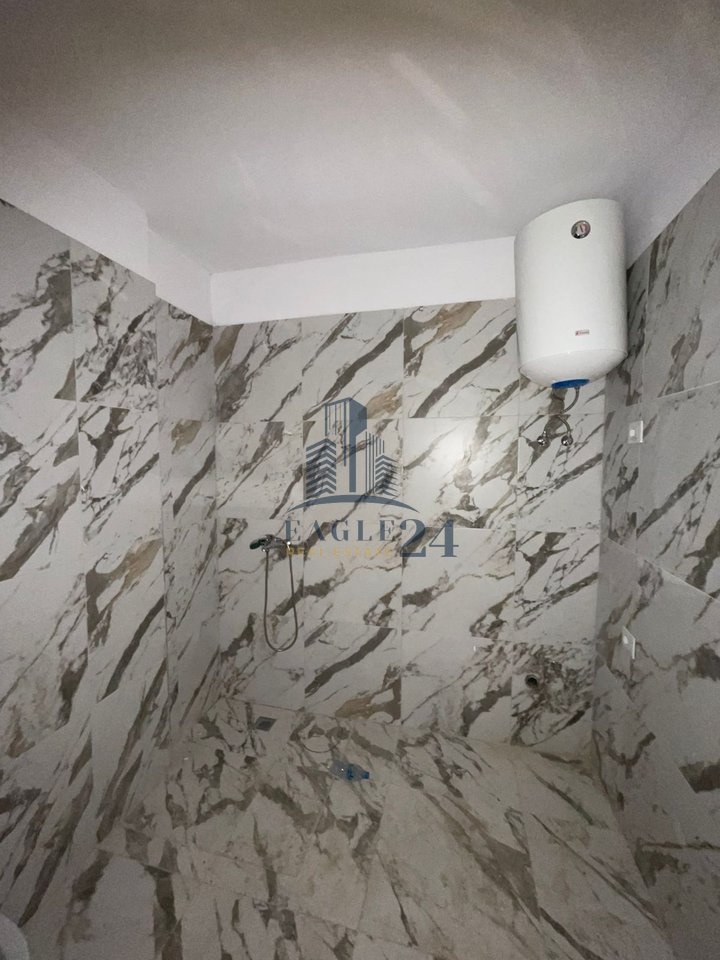 Shitet Apartament 2+1 në Kamëz – Rreth Rrotullimi i Ullirit
