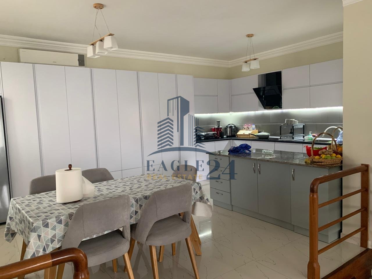 VILLA FOR RENT IN OLD SAUK!