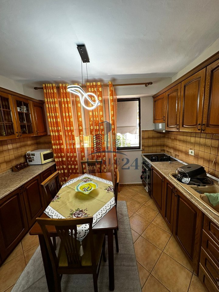 Apartament 2+1 me Qira në Myslym Shyri, Tiranë - 730 € | 80 m²
