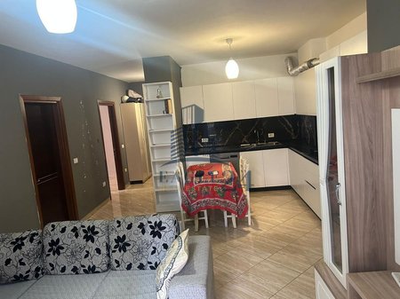 Apartament 2+2 Me Qira në Astir, Tiranë - 550€ | 110 m²